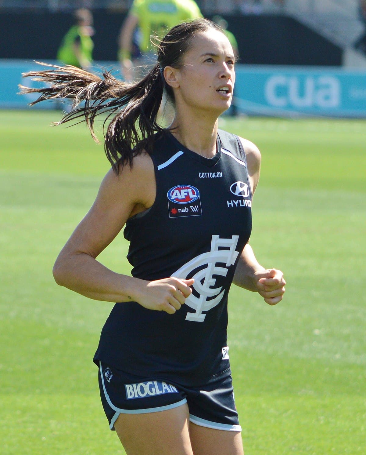 AFLW Players from afar